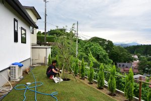 [仙台の街が見える家] 植栽工事（家+庭＝家庭）