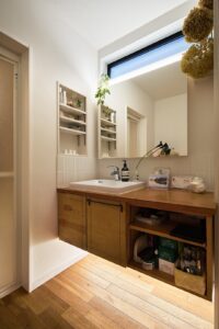 “２つの関係” 　間接照明と壁の関係